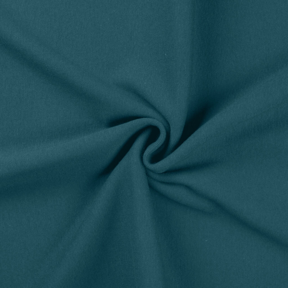 Myk og elastisk ribbestrikk i 95 % bomull og 5 % elastan, med god stretch og formstabilitet. Perfekt til halskanter, mansjetter, linninger og avslutninger på gensere, bukser, kjoler og barneklær. OEKO-TEX® Standard 100 Class 1-sertifisert.